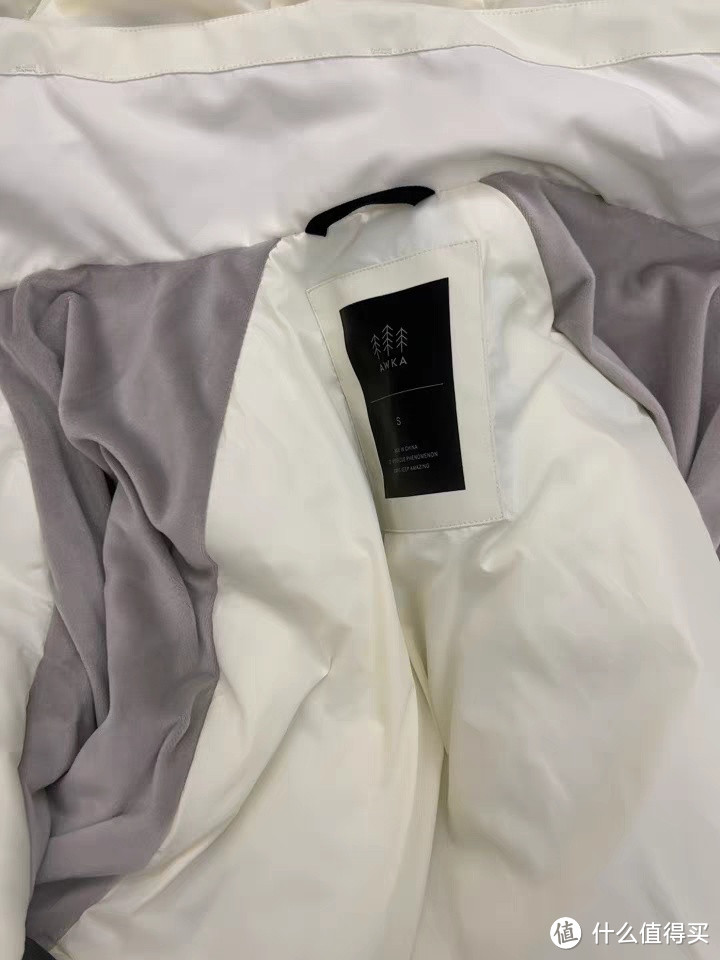 AWKA单板滑雪服，冬日里的保暖利器！男女同款，让你在雪地里尽情驰骋！