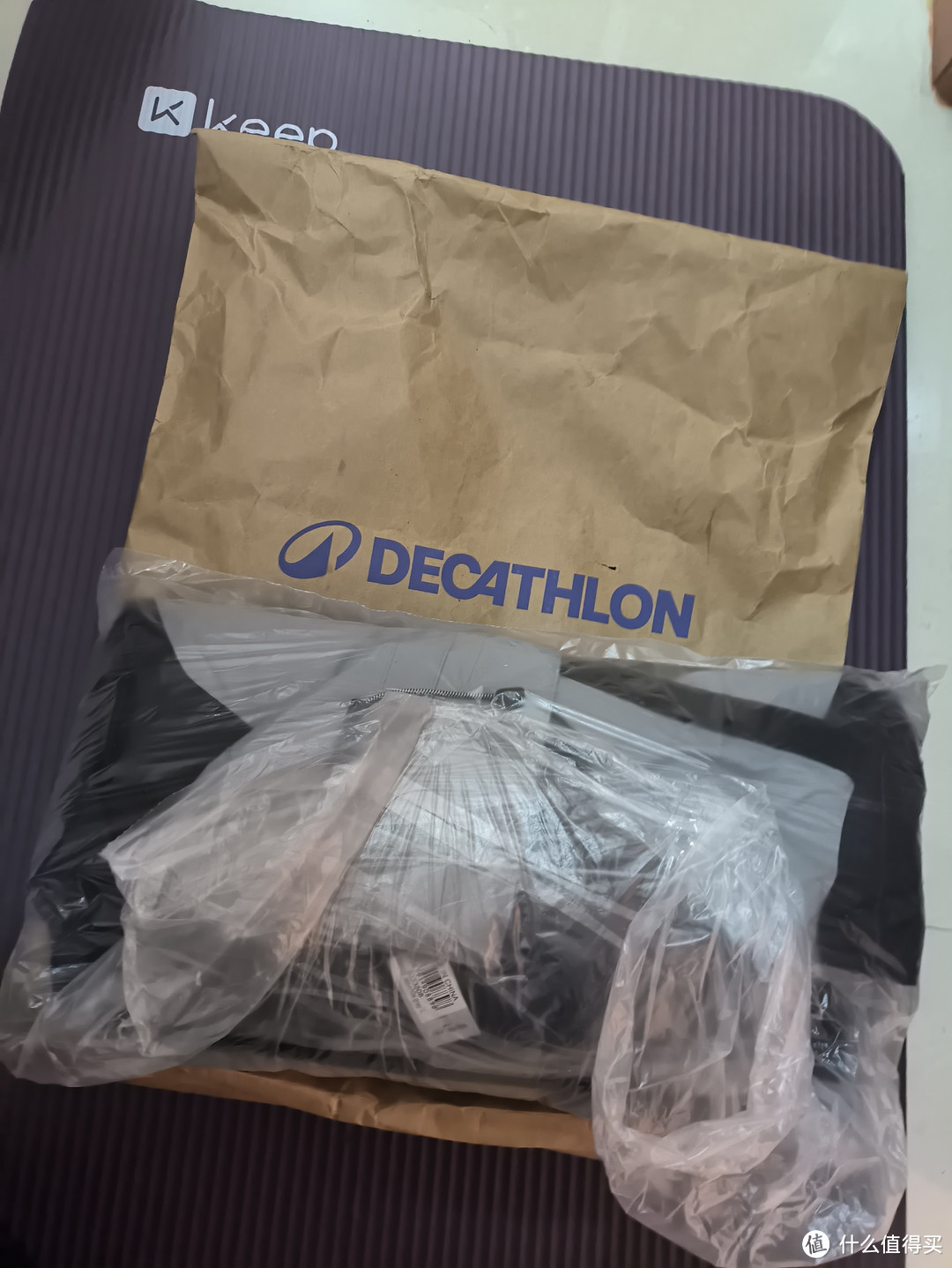 144元迪卡侬snb100滑雪服开箱，专业性价比滑雪装备。