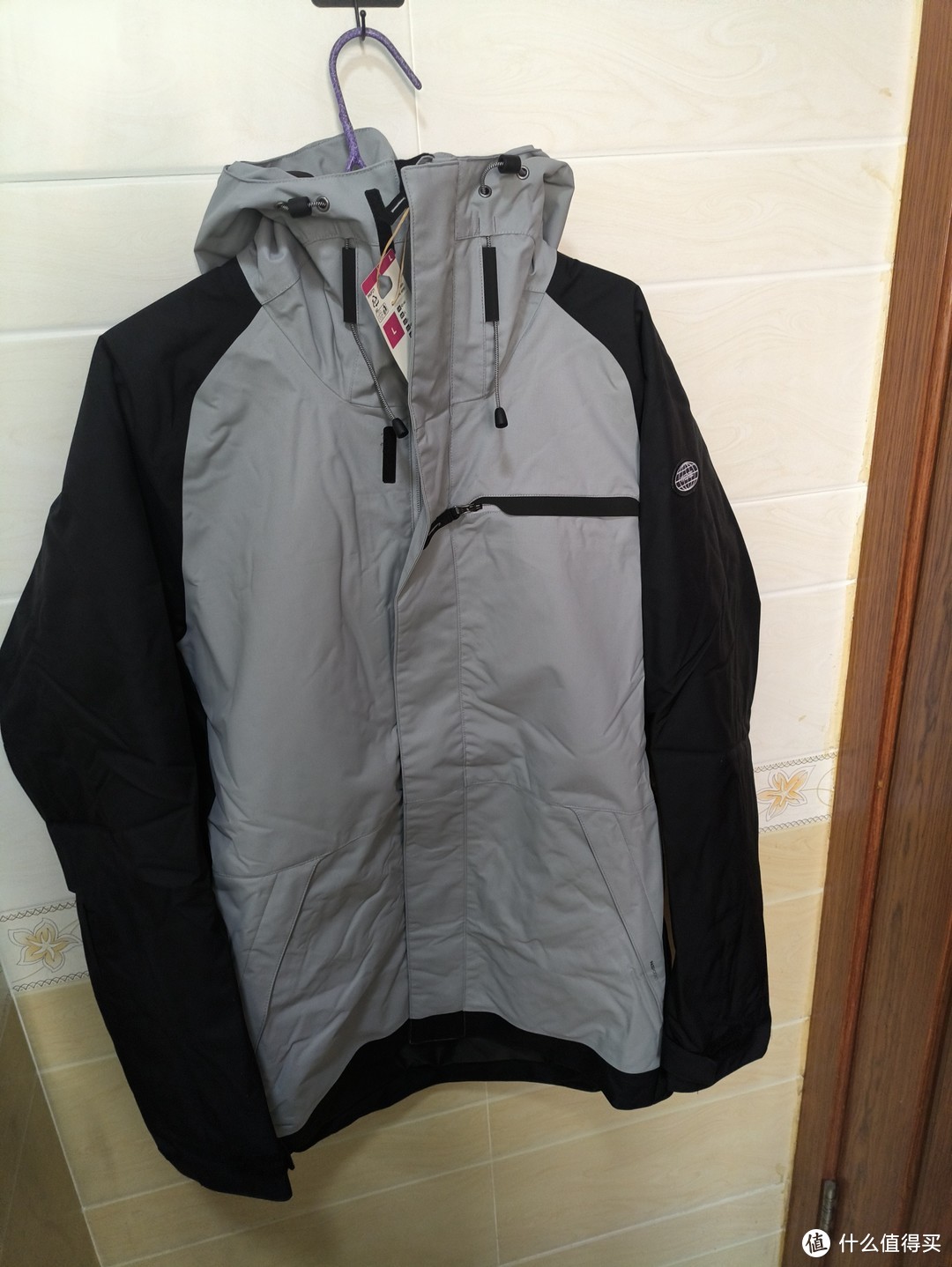 144元迪卡侬snb100滑雪服开箱，专业性价比滑雪装备。